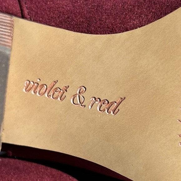 🌻NEW Violet & Red "Jackson" Burgundy Lazer Cut Topline Ankle Boots Size 7.5 - Picture 9 of 10